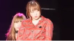 女团成员合作舞台