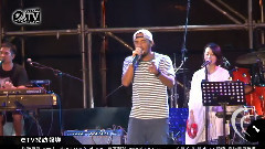 张震岳 - 爱的初体验 (摇滚星球演唱会)