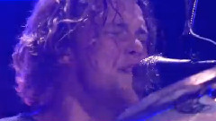 5 Seconds of Summer - she kinda hot