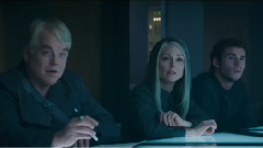 电影<饥饿游戏3:嘲笑鸟(上)>网络版预告片2