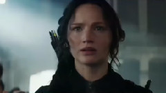 电影<饥饿游戏3:嘲笑鸟(上)>中文版预告片4