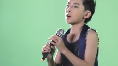 12岁易烊千玺拍摄花絮