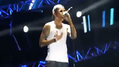 扭曲机器 - 镜子中