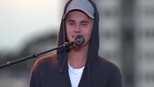 贾斯汀·比伯 - Justin Bieber Live At Fox FM's Hit The Roof In Melbourne, Australia 2015