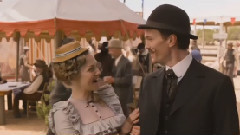 电影<西部的一百万种死法> 精彩片段之Foy Mocks Albert