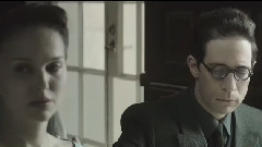 电影<爱与黑暗的故事>国际版预告片