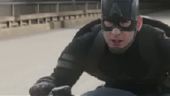 电影<美国队长2> 精彩片段 中文片段之美国队长单挑