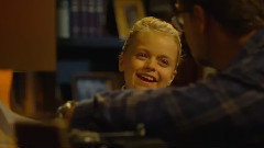 电影<父女情>预告片