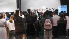 李宇春 - 深圳纪梵希Givenchy开业剪彩