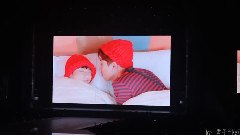 换装部分前屏幕全员视频播放