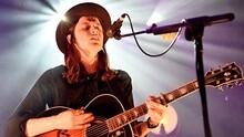 James Bay - Hold Back The River MTV现场版 2015