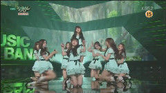 OH MY GIRL - Closer - 音乐银行 现场版 15/10/30