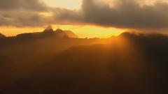 А любовь осенняя俄 语秋天的爱情