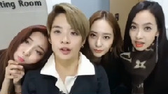 Naver V APP音乐银行后台待机室Part.1 中文字幕