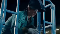 电影<神奇四侠2015>中文版剧场预告片