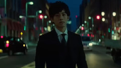 松坂桃李のスーツ姿が新鮮!