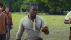 电影<移动迷宫1>精彩片段之Doors