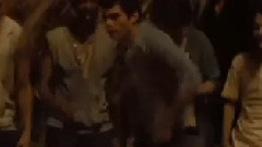 电影<移动迷宫1>精彩中文片段之Fight