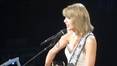 Taylor Swift - You Belong With Me