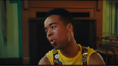 电影<幸存的女孩>片段1