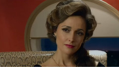 电影<女间谍>片段5:飞机上敬酒