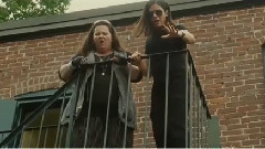 电影<都会女警花>Red Band Trailer