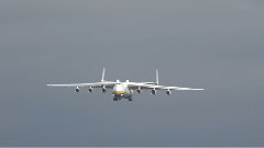 Giant Antonov An-225 Mriya visiting England Гигант неба Ан-225 Мри