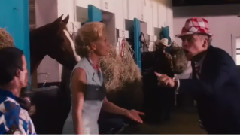 电影<一代骄马>精彩片段之Jockeying For Position