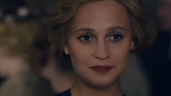 电影<丹麦女孩>精彩片段之Costume Party