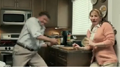 电影<狂喜>精彩片段1:Locusts