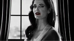 电影<罪恶之城2>精彩片段之Killing An Innocent Man