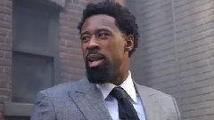 电影<蝙蝠侠大战超人:正义黎明>花絮之蝙蝠衣与蝙蝠车曝光