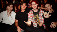 5 Seconds of Summer - Hey Everybody (AMA 2015 现场版)
