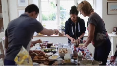 A DIY BARN WEDDING IN UK