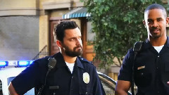 电影<警察游戏>预告片4