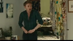 电影<时空恋旅人>片段1:Put some pants on