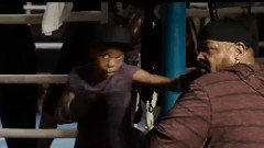 电影<铁拳>预告4