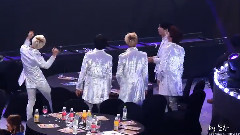 SHINee - 观看Growl