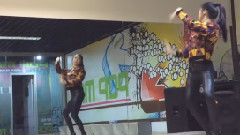 猫步轻俏 舞蹈模仿