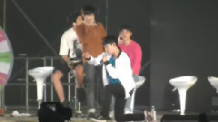 艺兴撩妹 队友救场