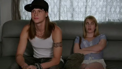 电影<冒牌家庭>片段9 Those Are Some Cool Tats