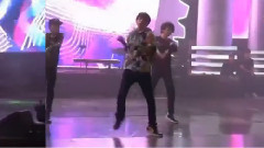 玫瑰园里的易烊千玺 玫瑰园里的易烊千玺 同一只舞蹈的不同展现