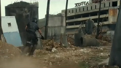 电影<敢死队3> 片段:Bike Jump