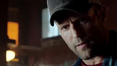 电影<家园防线>片段3