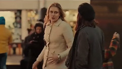 电影<美国女主人>预告片2