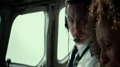 电影<迫降航班>片段5