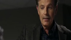 电影<迫降航班>电视版预告