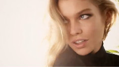 Selena Gomez - Hands To Myself