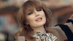 Crush & Alexandra Ungureanu - Cest La Vie