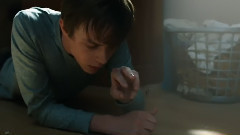 电影<超能失控>片段之Teen Tortures Spider